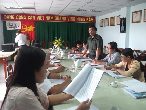 PGS.TS. Nguyễn Bá Ngọc, Phó Viện trưởng Viện Khoa học Lao động và Xã hội phát biểu tại buổi tọa đàm.