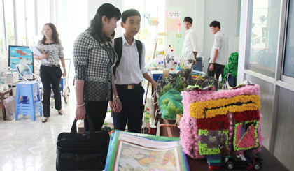 Các mô hình sáng tạo được trưng bày tại Liên hiệp  các Hội Khoa học và Kỹ thuật tỉnh.