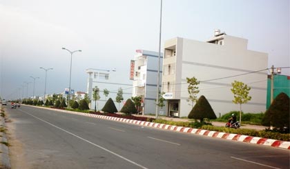 Nhiều công trình trên địa bàn TP. Mỹ Tho hoàn thành đưa vào sử dụng đã phát huy hiệu quả  (ảnh chụp tại đường Hùng Vương).