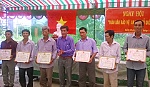 Ấp Giá Trên tổ chức Ngày hội 