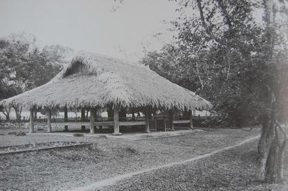 Đình Tân Trào, nơi diễn ra Quốc dân Đại hội do Việt Minh triệu tập vào tháng 8-1945, quyết định Tổng khởi nghĩa, bầu ra Ủy ban dân tộc giải phóng do Hồ Chí Minh làm Chủ tịch.