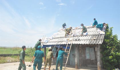 Diễn tập phòng, chống lụt bão luôn được huyện Gò Công Đông tập trung thực hiện trước mùa mưa, bão.
