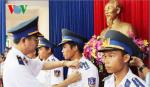 Trao tặng Huy hiệu 
