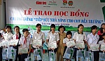 Hội Nông dân tỉnh: Trao học bổng 