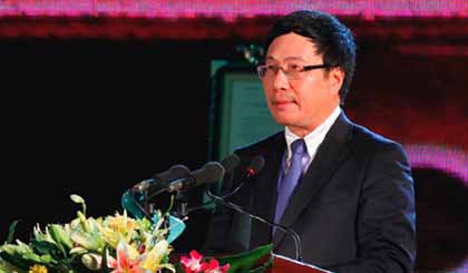 Phó Thủ tướng Phạm Bình Minh phát biểu tại Lễ đón nhận Bằng xếp hạng di tích quốc gia đặc biệt đối với Khu di tích lịch sử Nhà Trần tại huyện Đông Triều, Quảng Ninh. Ảnh: VGP/Hải Minh