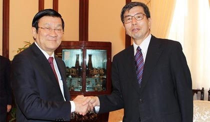 Chủ tịch nước Trương Tấn Sang tiếp ngài Takehiko Nakao, Chủ tịch Ngân hàng Phát triển Châu Á. Ảnh: TTXVN