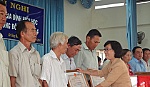 Gò Công Đông: Biểu dương gia đình hiếu học năm 2014