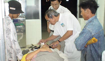 Cấp cứu nạn nhân TNGT liên quan đến điều khiển phương tiện sau khi uống rượu, bia.