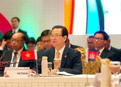 Thủ tướng Chính phủ Nguyễn Tấn Dũng dự Hội nghị cấp cao kỷ niệm 20 năm quan hệ đối thoại ASEAN-Ấn Độ tại Ấn Độ tháng 12-2012. Ảnh: VGP/Nhật Bắc