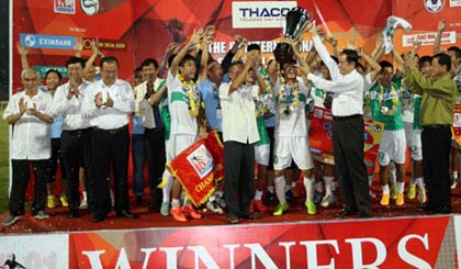 U19 HA.GL-Arsenal JMG lên ngôi một cách xứng đáng tại giải U21 quốc tế - báo Thanh niên 2014. Ảnh: Anh Tài