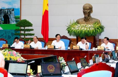 Thủ tướng Nguyễn Tấn Dũng và các Phó Thủ tướng: Nguyễn Xuân Phúc, Hoàng Trung Hải, Vũ Văn Ninh, Vũ Đức Đam tại phiên họp Chính phủ tháng 10/2014. Ảnh: Nhật Bắc