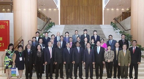 Chủ tịch Quốc hội tiếp đoàn doanh nghiệp CNTT khu vực châu Á-Thái Bình Dương. Ảnh: TTXVN
