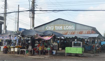 Chợ Tam Long (phường 5, TX. Cai Lậy) vừa được đầu tư vốn để củng cố và nâng chất hoạt động  kinh doanh chợ theo định hướng an toàn sinh học.Chợ Tam Long (phường 5, TX. Cai Lậy) vừa được đầu tư vốn để củng cố và nâng chất hoạt động  kinh doanh chợ theo định hướng an toàn sinh học.