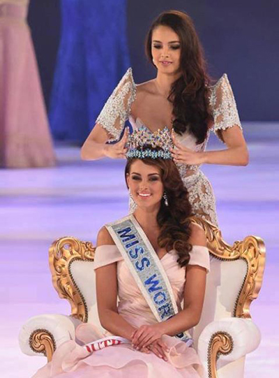 Rolene Strauss trong thời khắc đăng quang. Ảnh: Missosology