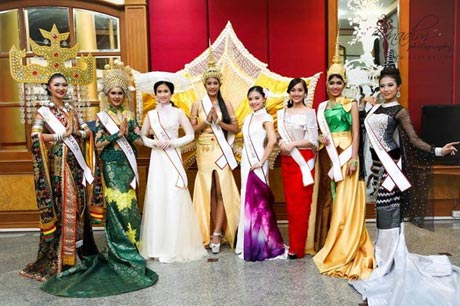 Vũ Trần Triều Thu, người đẹp đến từ Tiền Giang sinh năm 1990, cô sở hữu chiều cao 1m12, nặng 46kg.