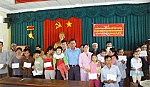 Hội NNCĐDC xã Vĩnh Kim: Gần gũi, chia sẻ với những mảnh đời bất hạnh