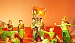 Biểu diễn Chương trình nghệ thuật Nhớ mãi mùa Xuân lịch sử