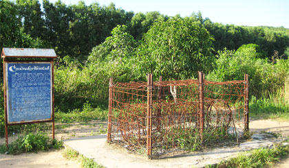 “Chuồng cọp” bằng kẽm gai - nơi giam giữ cán bộ, chiến sĩ cách mạng tại nhà tù Phú Quốc.