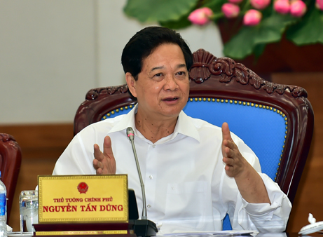 Thủ tướng Nguyễn Tấn Dũng: Bây giờ nhìn lại, đi đâu cũng thấy bộ mặt thành thị, nông thôn thay đổi rất lớn nhờ đầu tư hạ tầng - Ảnh: VGP/Nhật Bắc 