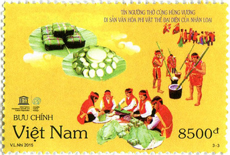  Bộ tem thiết kế theo lối tả thực, diễn tả các hình ảnh, hoạt động tiêu biểu về tín ngưỡng thờ cúng Hùng Vương. Ảnh: VGP/Hiền Minh