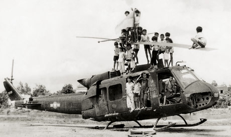 Sân bay Giếng nước Mỹ Tho ngày 30-4-1975. Ảnh: Trần Biểu