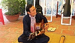 Danh cầm Đức Huệ: Đờn guitar tay trái có một không hai ở ĐBSCL