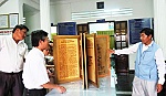 Kiểm định nội dung sách bằng gỗ về Anh hùng dân tộc Nguyễn Hữu Huân