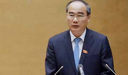 Chủ tịch Ủy ban Trung ương MTTQ Việt Nam Nguyễn Thiện Nhân  trình bày báo cáo trước Quốc hội. Ảnh: Chinhphu.vn 