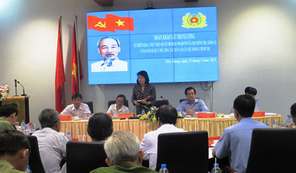 Đoàn công tác Ban chỉ đạo Trung ương làm việc với Công an tỉnh.