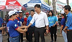 Bí thư TW Đoàn: Thăm, tặng quà đội hình tình nguyện 