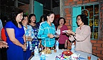 Trao hơn 30 triệu đồng cho gia đình điều dưỡng Võ Văn Đấu