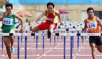 Các vận động viên tại Giải điền kinh trẻ quốc gia năm 2014. (Ảnh: Quốc Khánh/TTXVN)