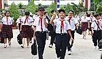 Nặng gánh 