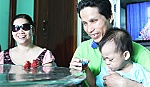 Hành trình vượt khó của vợ chồng mù