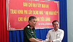 Ban Chỉ đạo Tây Nam bộ trao tặng 10 nhà đại đoàn kết