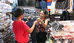 Đa dạng sắc màu thời trang cuối năm