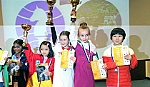 Kỳ thủ nhí Nguyễn Lê Cẩm Huyền dẫn đầu Cup Chiến thắng