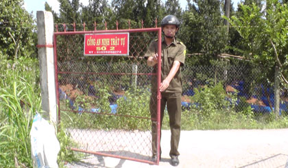 Nhiều tội phạm đã bị  bắt nhờ có cổng rào an ninh trật tự.