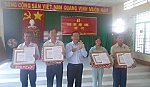 Châu Thành, TX. Cai Lậy và Tân Phước trao Huy hiệu Đảng đợt 3-2