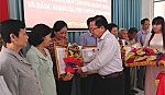 Trao Huân chương, Huy chương Kháng chiến và Bằng khen của Chính phủ