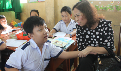 Em Trần Minh Hoàng được học chương trình GDHN. 		Ảnh: PHƯƠNG MAI