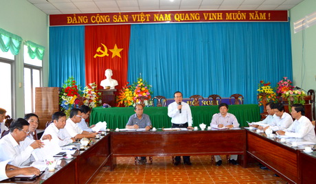 Đoàn Công tác của tỉnh làm việc tại xã Tân Trung.