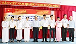 3 sinh viên nhận học bổng Hessen