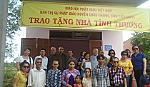Xã Nhị Bình trao nhà tình thương cho hộ nghèo