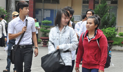 Nhiều thí sinh ĐKDT với 2 mục đích thi Tốt nghiệp THPT và tuyển sinh ĐH-CĐ.