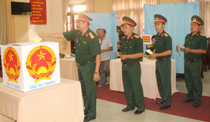 Tại Bộ Chỉ huy Quân sự tỉnh.
