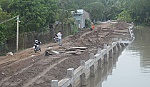 Sạt lở bờ kè sông Bảo Định