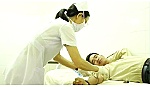 Bài 1: Lung linh những giọt máu hồng
