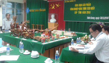 Sở Công thương tổ chức bình chọn sản phẩm công nghiệp nông thôn tiêu biểu cấp tỉnh năm 2016.