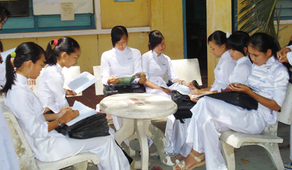 Tập trung ôn tập để kỳ thi đạt kết quả tốt.